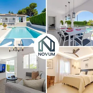 https://modern-villa-with-pool-bbq-next-to-a-beach.es-andalucia.com